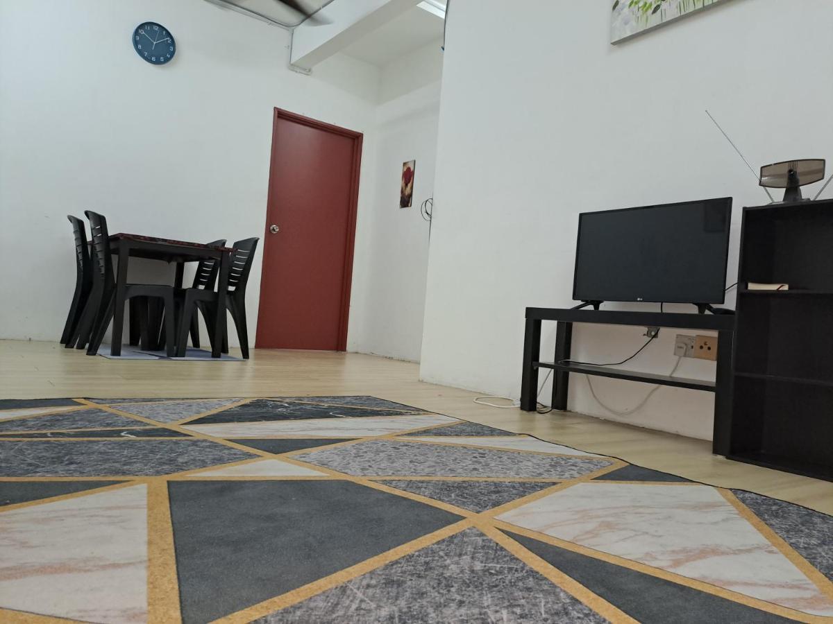1201 Apartment Ladang Tok Pelam Tepipantaibatuburuk กัวลาตรังกานู ภายนอก รูปภาพ